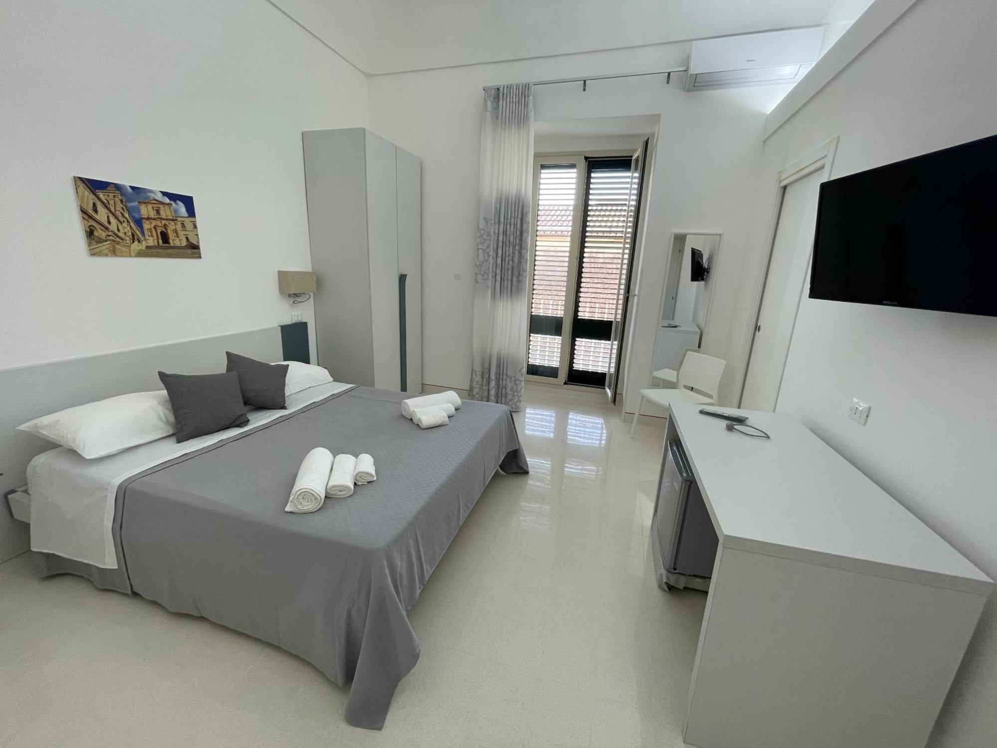 Casa Crispi Hotel โนโต ภายนอก รูปภาพ